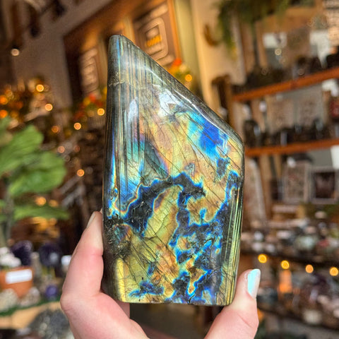 Ravenstone Crystals Labradorite "Christopher"