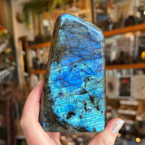 Ravenstone Crystals Labradorite "Kenneth"