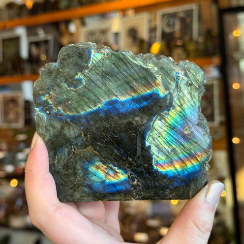 Ravenstone Crystals Labradorite "Lucas"