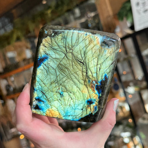 Ravenstone Crystals Labradorite "Marshall"