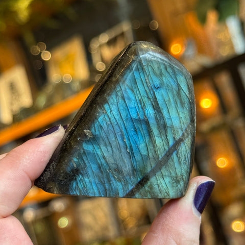 Ravenstone Crystals Labradorite "Raine"
