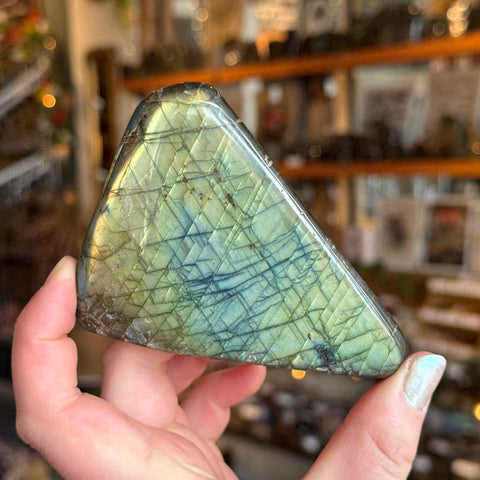Ravenstone Crystals Labradorite "Shane"