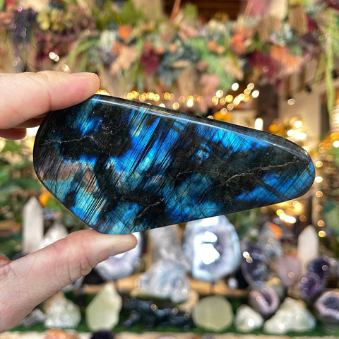 Ravenstone Crystals Labradorite "Thom"