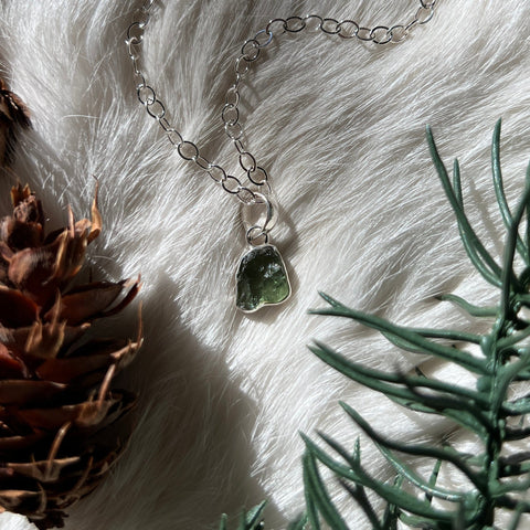 Ravenstone Crystals Moldavite Necklace "Beth"
