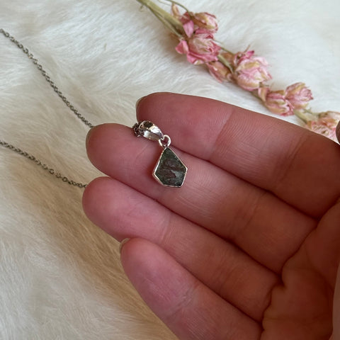 Ravenstone Crystals Moldavite Necklace "Chelsea"