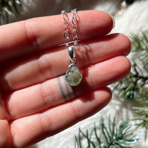 Ravenstone Crystals Moldavite Necklace "Delia"