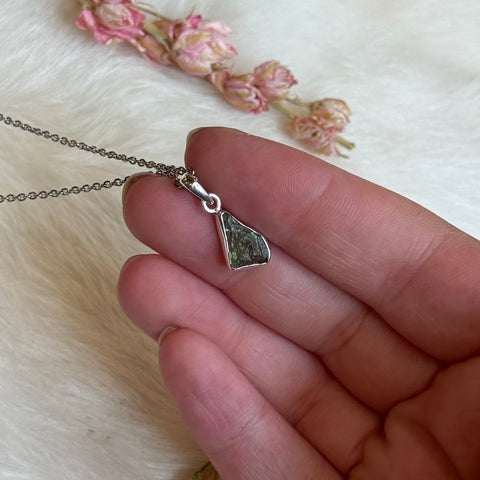 Ravenstone Crystals Moldavite Necklace "Janelle"