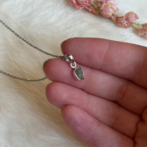 Ravenstone Crystals Moldavite Necklace "Joy"