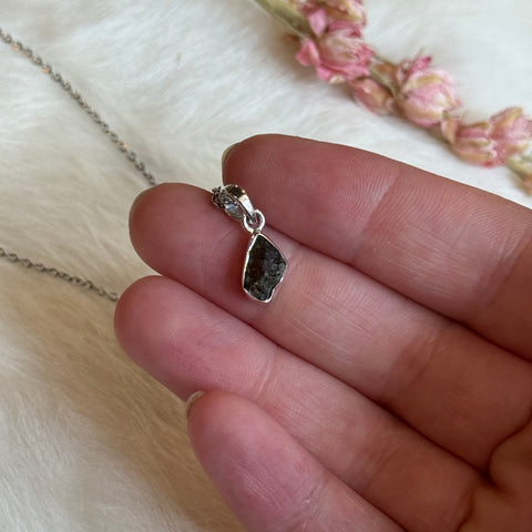 Ravenstone Crystals Moldavite Necklace "Kristina"