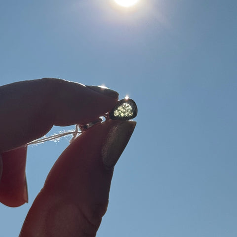 Ravenstone Crystals Moldavite Necklace "Lena"