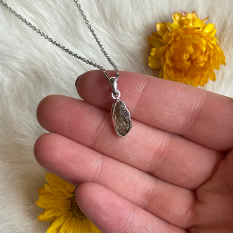 Ravenstone Crystals Moldavite Necklace "Lola"