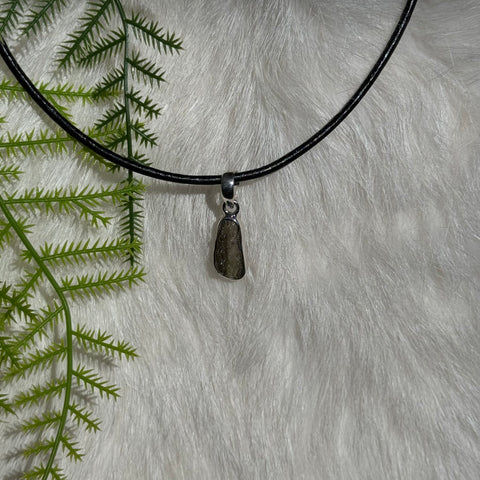 Ravenstone Crystals Moldavite Necklace "Maryanne"