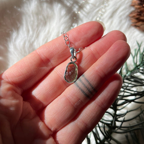 Ravenstone Crystals Moldavite Necklace "Noelle"