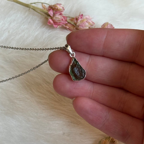 Ravenstone Crystals Moldavite Necklace "Pete"