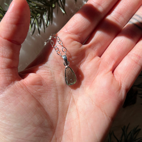 Ravenstone Crystals Moldavite Necklace "Rita"