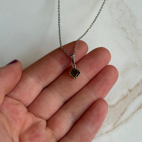 Ravenstone Crystals Moldavite Necklace "Stephanie"