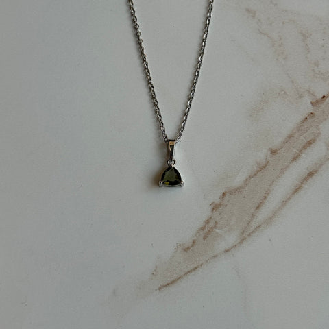 Ravenstone Crystals Moldavite Necklace "Tris"