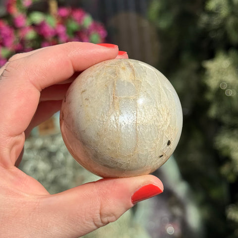 Ravenstone Crystals Moonstone "Antoinette"