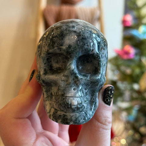 Ravenstone Crystals Moss Agate Skull "Mikey"
