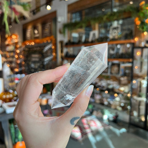 Ravenstone Crystals Quartz Vogel "Lane"