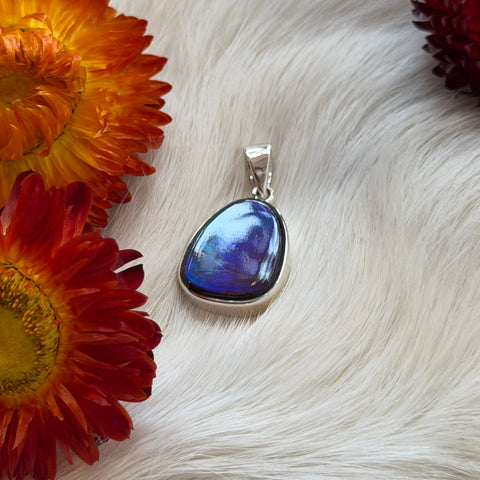 Ravenstone Crystals Ammolite Necklace "Penny"