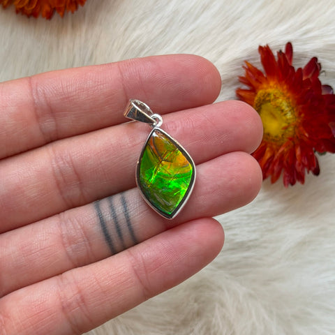 Ravenstone Crystals Ammolite Necklace "Philippa"