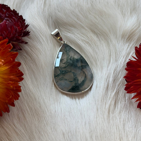 Ravenstone Crystals Moss Agate Necklace "Jess"