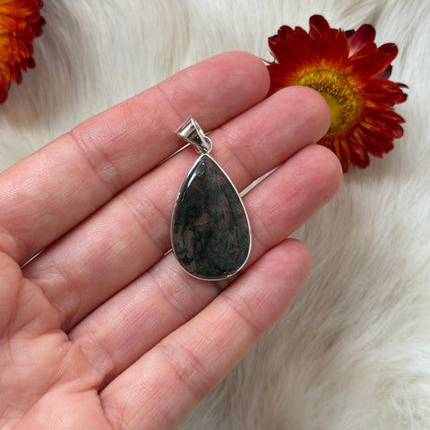 Ravenstone Crystals Moss Agate Necklace "Lisa"