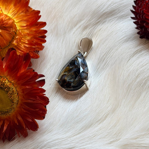 Ravenstone Crystals Pietersite Necklace "Carly"