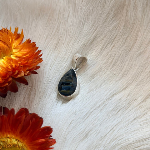 Ravenstone Crystals Pietersite Necklace "Lance"