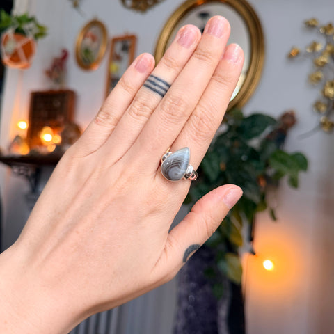 Ravenstone Crystals Agate Ring "Annette" - Size 8.5