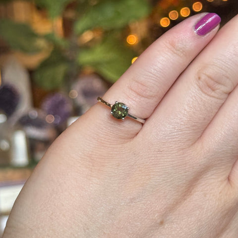 Ravenstone Crystals Faceted Moldavite Ring "Penelope" - Size 6.5