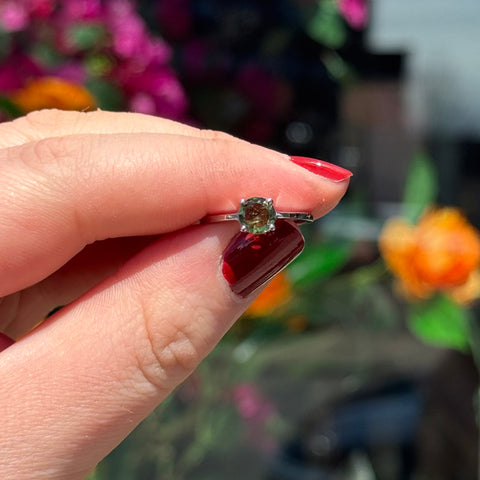 Ravenstone Crystals Faceted Moldavite Ring "Tyler" - Size 6