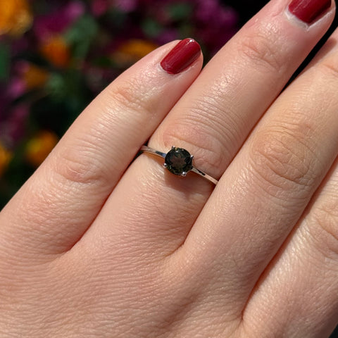 Ravenstone Crystals Faceted Moldavite Ring "Vanessa" - Size 8