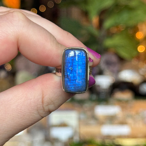 Ravenstone Crystals Labradorite Ring "Carson" - Size 7