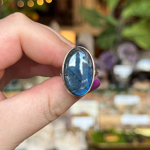Ravenstone Crystals Labradorite Ring "Joanna" - Size 8