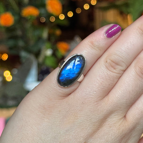 Ravenstone Crystals Labradorite Ring "Kirsten" - Size 5.5