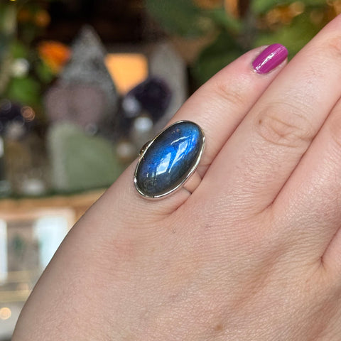 Ravenstone Crystals Labradorite Ring "Landon" - Size 5.5