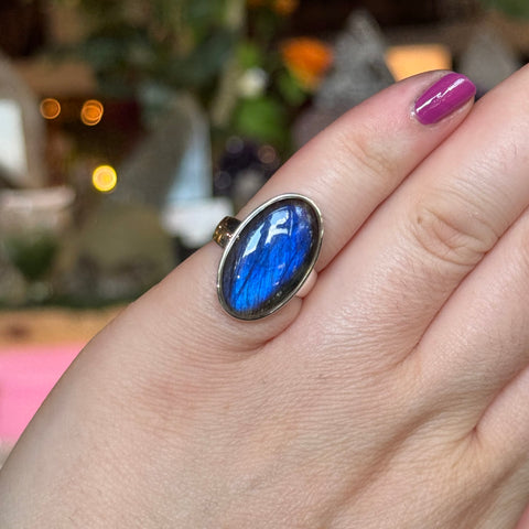 Ravenstone Crystals Labradorite Ring "Nancy" - Size 6