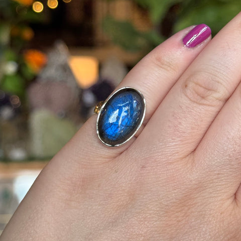 Ravenstone Crystals Labradorite Ring "Serena" - Size 7