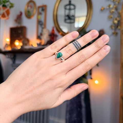 Ravenstone Crystals Malachite Ring "Yvonne" - Size 5.5