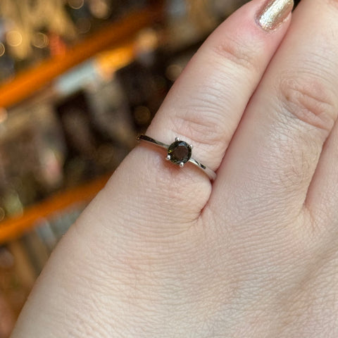 Ravenstone Crystals Moldavite Ring "Courtney" - Size 6