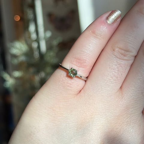 Ravenstone Crystals Moldavite Ring "Lindsay" - Size 6