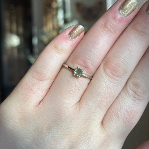 Ravenstone Crystals Moldavite Ring "Quincy" - Size 8.5