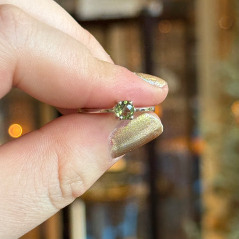 Ravenstone Crystals Moldavite Ring "Zara" - Size 8