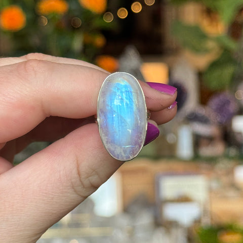 Ravenstone Crystals Moonstone Ring "Claudia" - Size 6