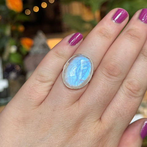 Ravenstone Crystals Moonstone Ring "Daniela" - Size 9
