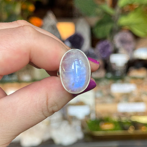 Ravenstone Crystals Moonstone Ring "Naomi" - Size 6.5