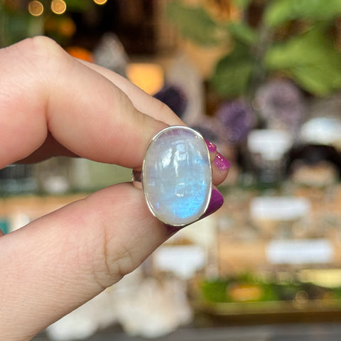 Ravenstone Crystals Moonstone Ring "Riley" - Size 5.5