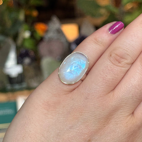 Ravenstone Crystals Moonstone Ring "Riley" - Size 5.5